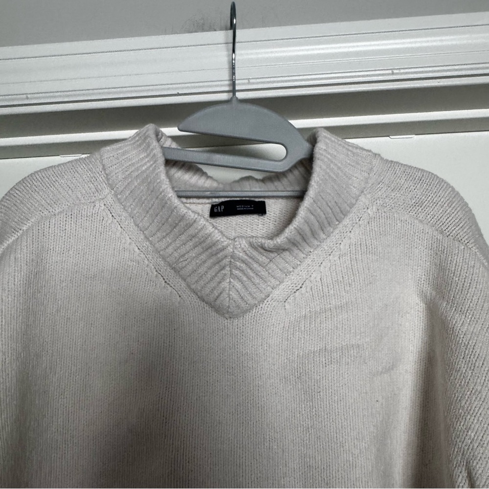 GAP Textured Knit Sweater in Cream size Medium Tall - Picture 4 of 8